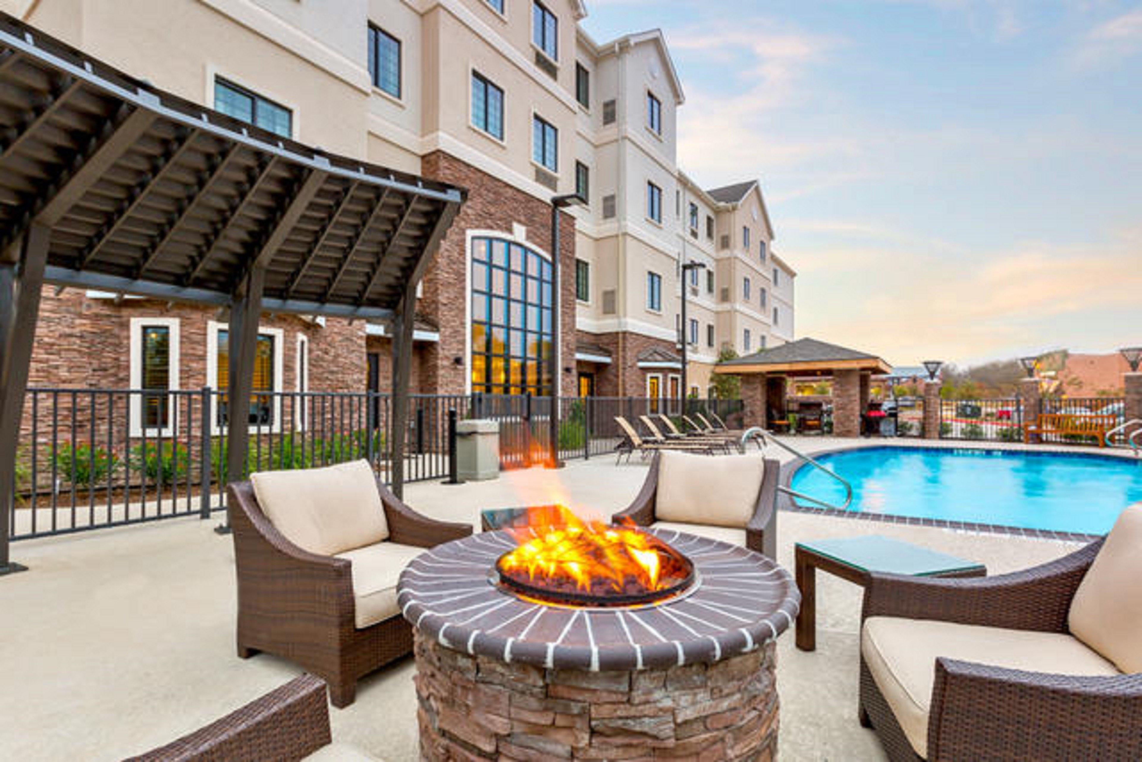 Staybridge Suites College Station By Ihg Bagian luar foto